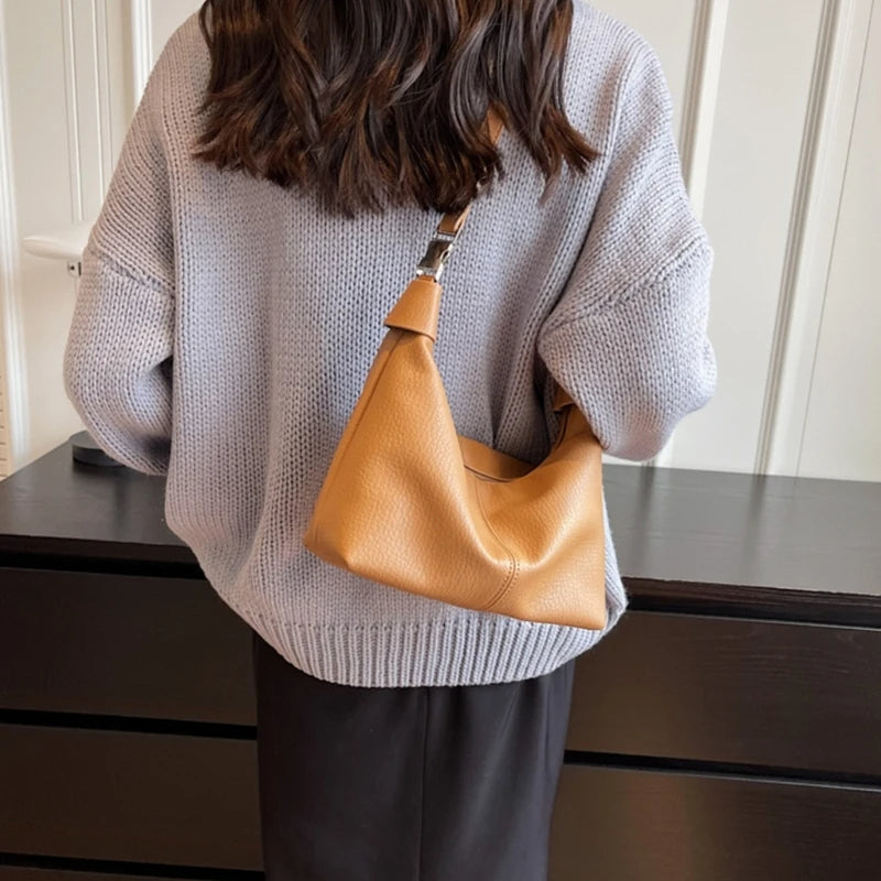 Arken | Roly Crossbody Bag