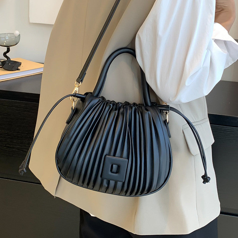 Arken | Pleated Handbag Orie