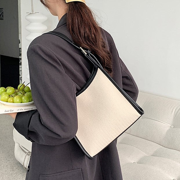 Arken | Mini Shoulder Bag Carlize