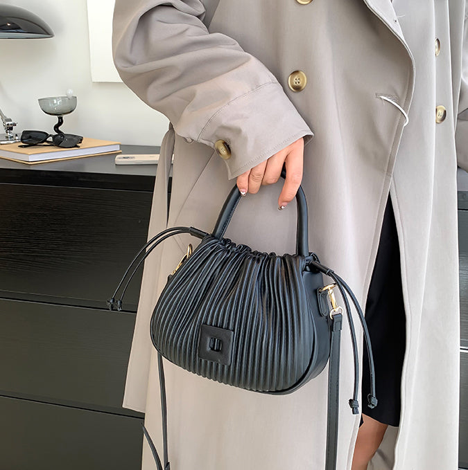Arken | Pleated Handbag Orie